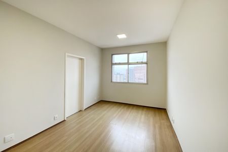 Sala de apartamento para alugar com 1 quarto, 50m² em Funcionários, Belo Horizonte