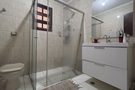 Banheiro 2 de casa à venda com 3 quartos, 150m² em Jardim Bom Clima, Guarulhos