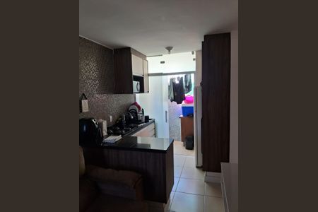 Cozinha de apartamento à venda com 2 quartos, 42m² em Vila Corberi, São Paulo