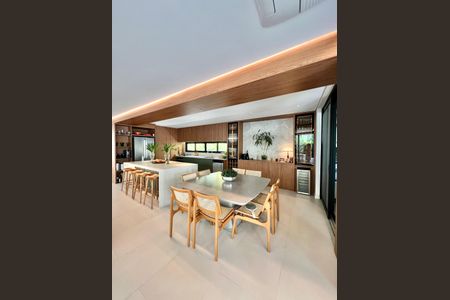 Casa de Condomínio à venda com 4 quartos, 500m² em Alphaville Residencial Um, Barueri