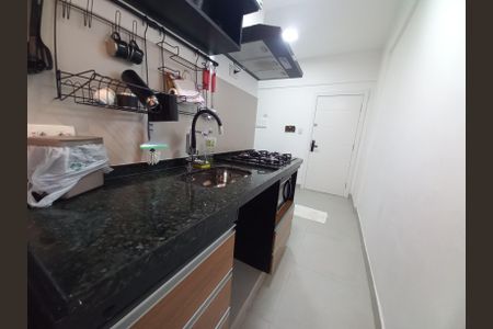 Cozinha de apartamento para alugar com 1 quarto, 43m² em Centro, São Vicente