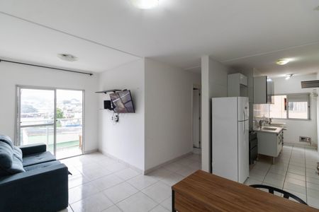 Sala/Cozinha/Área de Serviço de apartamento à venda com 2 quartos, 56m² em Jardim Santo Antonio, São Paulo
