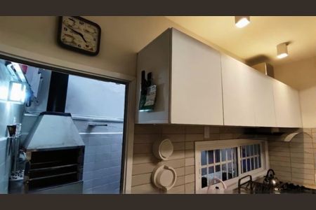 Cozinha de apartamento para alugar com 2 quartos, 70m² em Tristeza, Porto Alegre