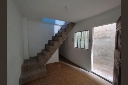 Sala de casa para alugar com 3 quartos, 70m² em Parque Bristol, São Paulo