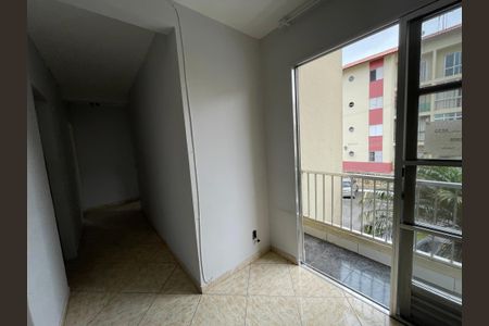 Sala de apartamento para alugar com 3 quartos, 60m² em Granja Viana Ii, Cotia