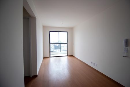 Sala de apartamento à venda com 2 quartos, 55m² em Irajá, Rio de Janeiro