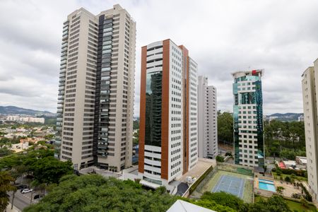 varanda de kitnet/studio à venda com 1 quarto, 40m² em Alphaville Industrial, Barueri