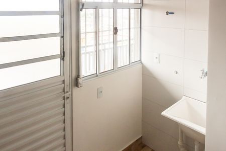 Cozinha e Área de Serviço de kitnet/studio para alugar com 1 quarto, 20m² em Jardim Domitila, São Paulo