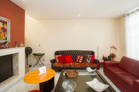 Casa para alugar com 4 quartos, 395m² em Santo Amaro, São Paulo