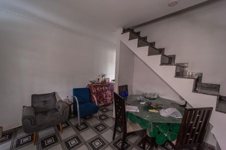 Sala de casa à venda com 4 quartos, 224m² em Vila Mesquita, São Paulo