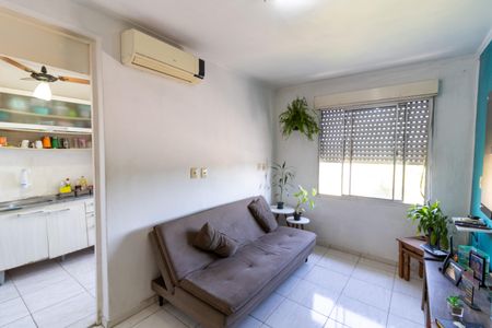 Sala de apartamento para alugar com 1 quarto, 56m² em Vila Nova, Porto Alegre