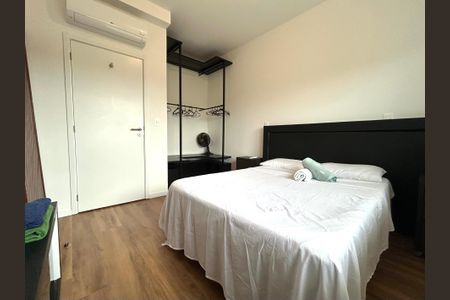 Quarto de apartamento para alugar com 1 quarto, 52m² em Campeche, Florianópolis