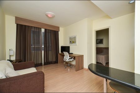 Sala de apartamento para alugar com 1 quarto, 40m² em Barro Preto, Belo Horizonte