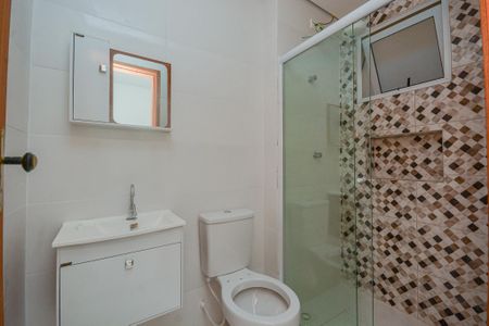 Banheiro de apartamento para alugar com 1 quarto, 22m² em Parque Grajau, São Paulo