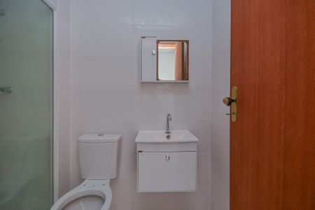 Banheiro de apartamento para alugar com 1 quarto, 22m² em Parque Grajaú, São Paulo