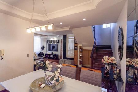 Sala 1 de casa de condomínio à venda com 4 quartos, 183m² em Alto Caiçaras, Belo Horizonte