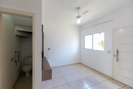 Sala de casa de condomínio à venda com 3 quartos, 97m² em Chácara Primavera, Campinas