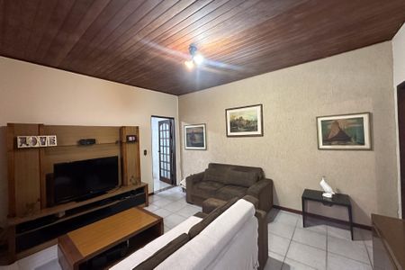 Casa para alugar com 4 quartos, 120m² em Água Rasa, São Paulo