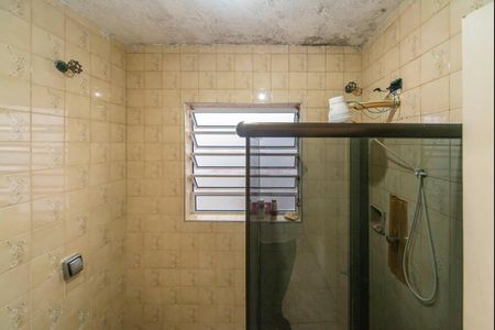 Banheiro de casa à venda com 2 quartos, 259m² em Condomínio Maracanã, Santo André