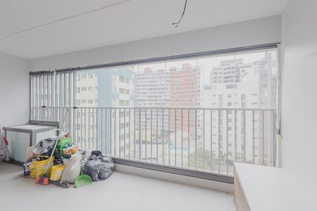 Varanda de apartamento à venda com 1 quarto, 44m² em Ibirapuera, São Paulo