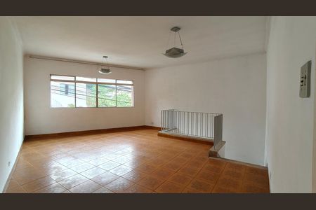 Casa para alugar com 2 quartos, 110m² em Vila Comercial, São Paulo