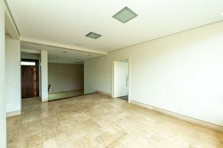 SALA de casa à venda com 5 quartos, 523m² em Vila Paris, Belo Horizonte