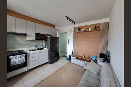 Sala/Cozinha de apartamento para alugar com 2 quartos, 40m² em Santa Maria, Osasco