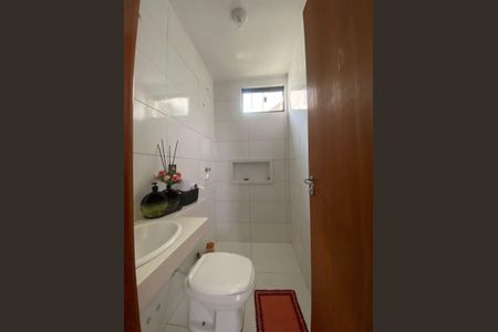 Casa de Condomínio para alugar com 4 quartos, 155m² em Condomínio Amin Camargo, Goiânia