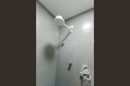 Banheiro de kitnet/studio para alugar com 1 quarto, 20m² em Vila Nogueira, Taubaté