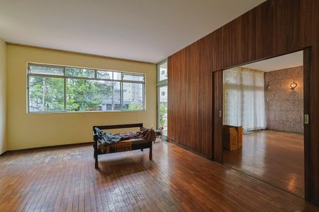 Casa à venda com 4 quartos, 225m² em Gutierrez, Belo Horizonte