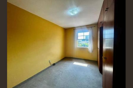 Casa à venda com 2 quartos, 120m² em Jardim Aeroporto, São Paulo