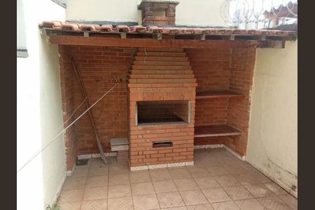 Casa à venda com 2 quartos, 120m² em Jardim Aeroporto, São Paulo