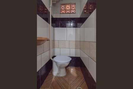 Banheiro de casa para alugar com 1 quarto, 25m² em Vila Robertina, São Paulo