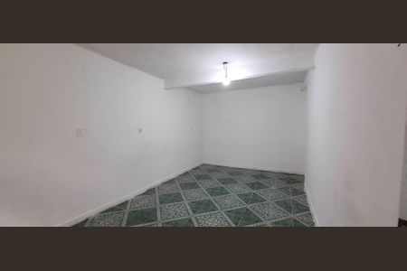 Casa para alugar com 1 quarto, 100m² em Vila Virginia, Itaquaquecetuba