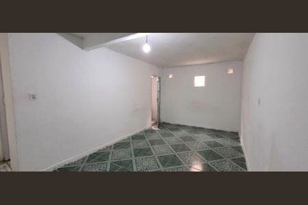Casa para alugar com 1 quarto, 100m² em Vila Virginia, Itaquaquecetuba