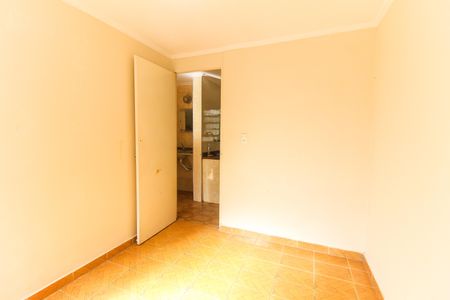 Quarto 2 de apartamento para alugar com 3 quartos, 58m² em Itaquera, São Paulo