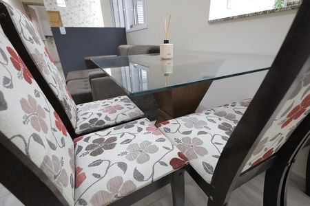 Sala de apartamento à venda com 2 quartos, 50m² em Jardim Santo Antônio, Santo André