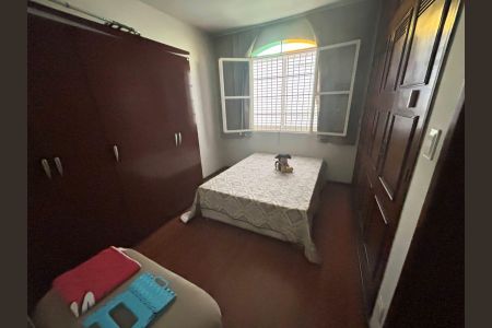 Quarto de casa para alugar com 5 quartos, 360m² em Ouro Preto, Belo Horizonte