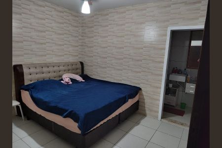 Quarto de casa para alugar com 3 quartos, 150m² em Vila Áurea (Vicente de Carvalho), Guarujá