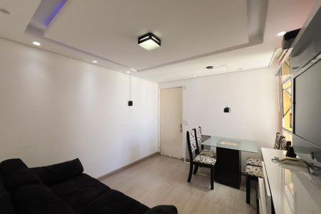 Sala de apartamento para alugar com 2 quartos, 44m² em Nova Espirito Santo, Valinhos