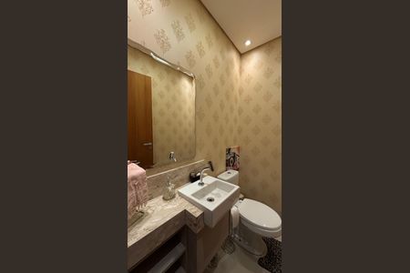Lavabo de casa à venda com 3 quartos, 146m² em Vila Cecília Maria, Santo André