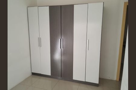 Quarto de apartamento para alugar com 2 quartos, 60m² em Coronel Aparicio Borges, Porto Alegre