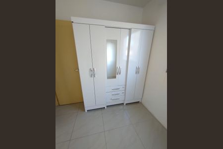 Quarto de apartamento para alugar com 2 quartos, 60m² em Coronel Aparicio Borges, Porto Alegre