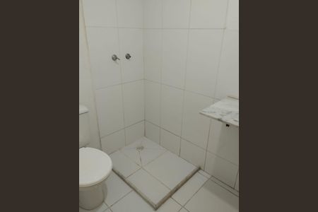 Banheiro de apartamento para alugar com 2 quartos, 60m² em Coronel Aparicio Borges, Porto Alegre