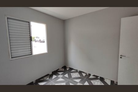 Quarto 2 de apartamento para alugar com 2 quartos, 39m² em Jardim São Miguel, Ferraz de Vasconcelos