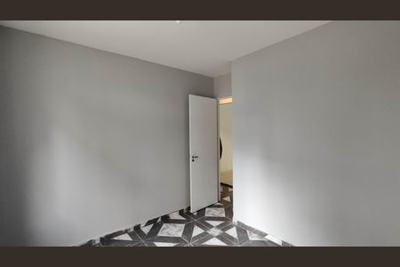 Quarto 2 de apartamento para alugar com 2 quartos, 39m² em Jardim São Miguel, Ferraz de Vasconcelos