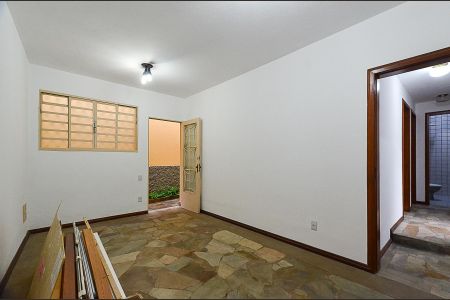 Sala de casa para alugar com 2 quartos, 90m² em São Pedro, Belo Horizonte