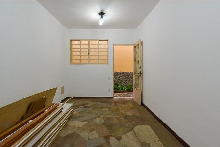 Sala de casa para alugar com 2 quartos, 90m² em São Pedro, Belo Horizonte