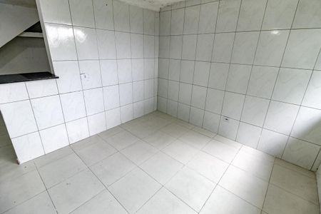 Cozinha de casa para alugar com 1 quarto, 60m² em Cidade Intercap, Taboão da Serra