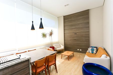 Apartamento para alugar com 3 quartos, 220m² em Parque Reboucas, São Paulo